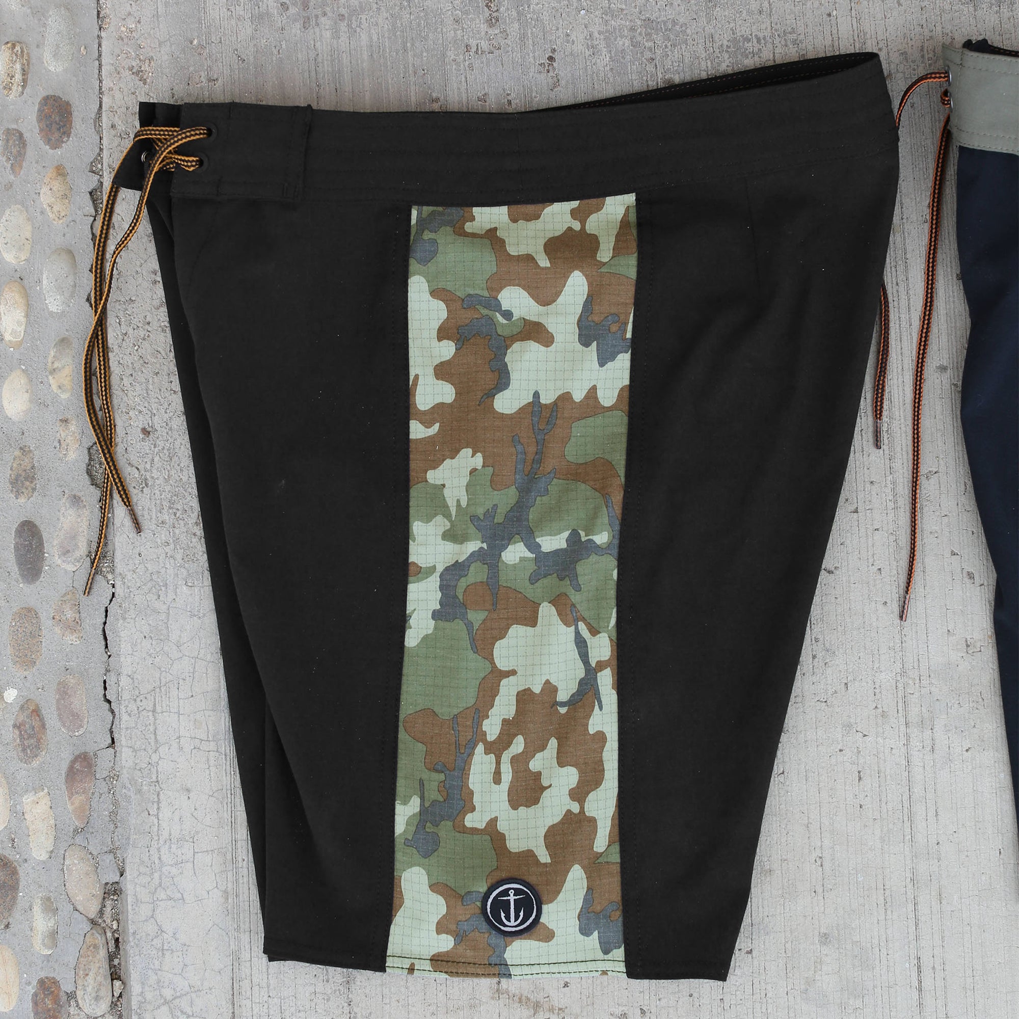 Keyhole Art Boardshort - Black - Captain Fin Co.