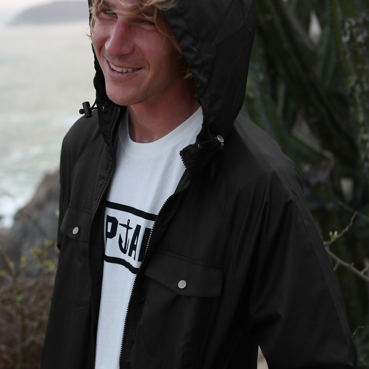 Sideshore Windbreaker - Black - Captain Fin Co.